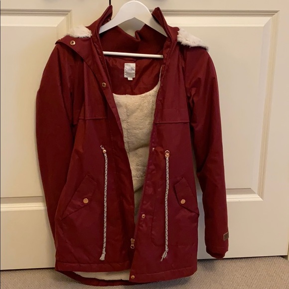 Soft winter coat *LIKE NEW* - Picture 1 of 6